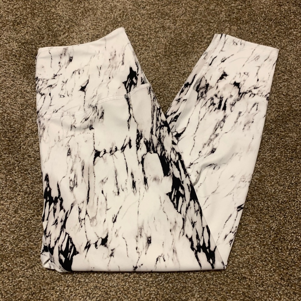 Beyond Yoga Olympus High-Waisted Capri Tights XL